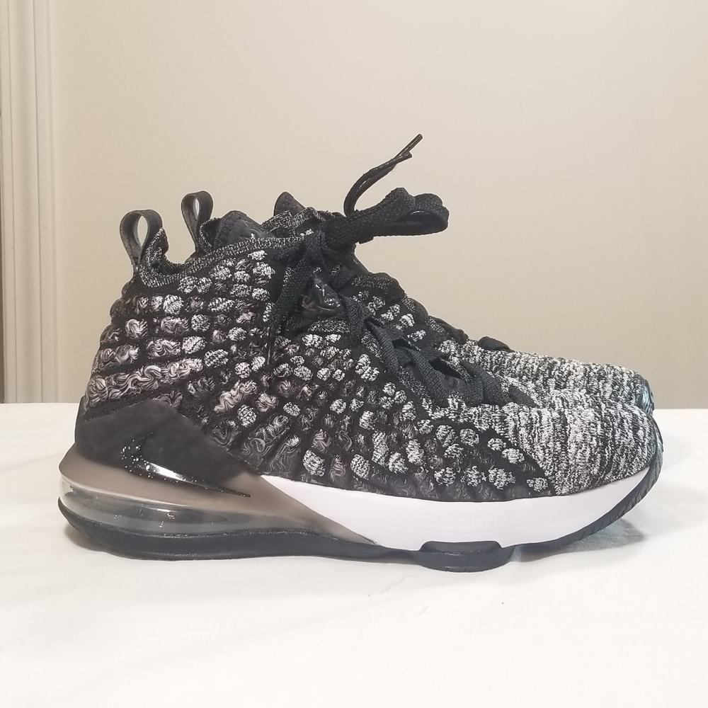 Nike Lebron XVII 17 BQ5594-002